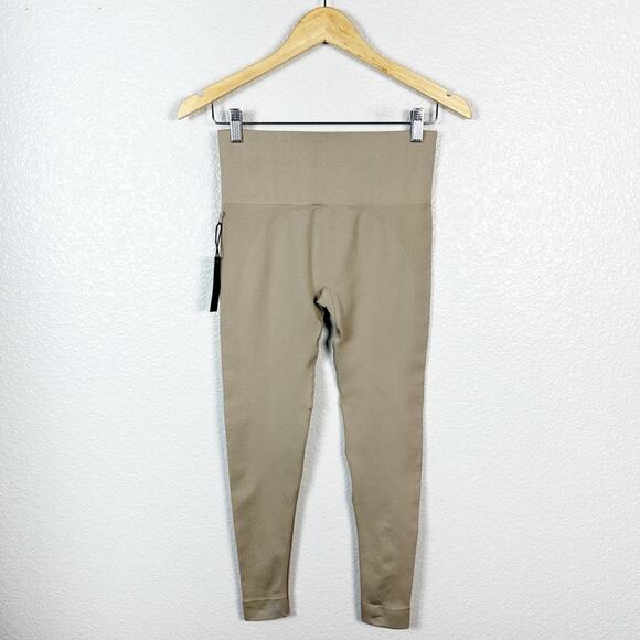 SET ACTIVE NWT Womens SCULPTFLEX Legging in Breeze Tan Size Medium - Picture 5 of 7